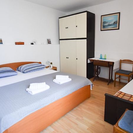 Apartment Murva Primosten Exterior photo