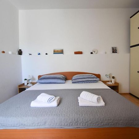 Apartment Murva Primosten Exterior photo
