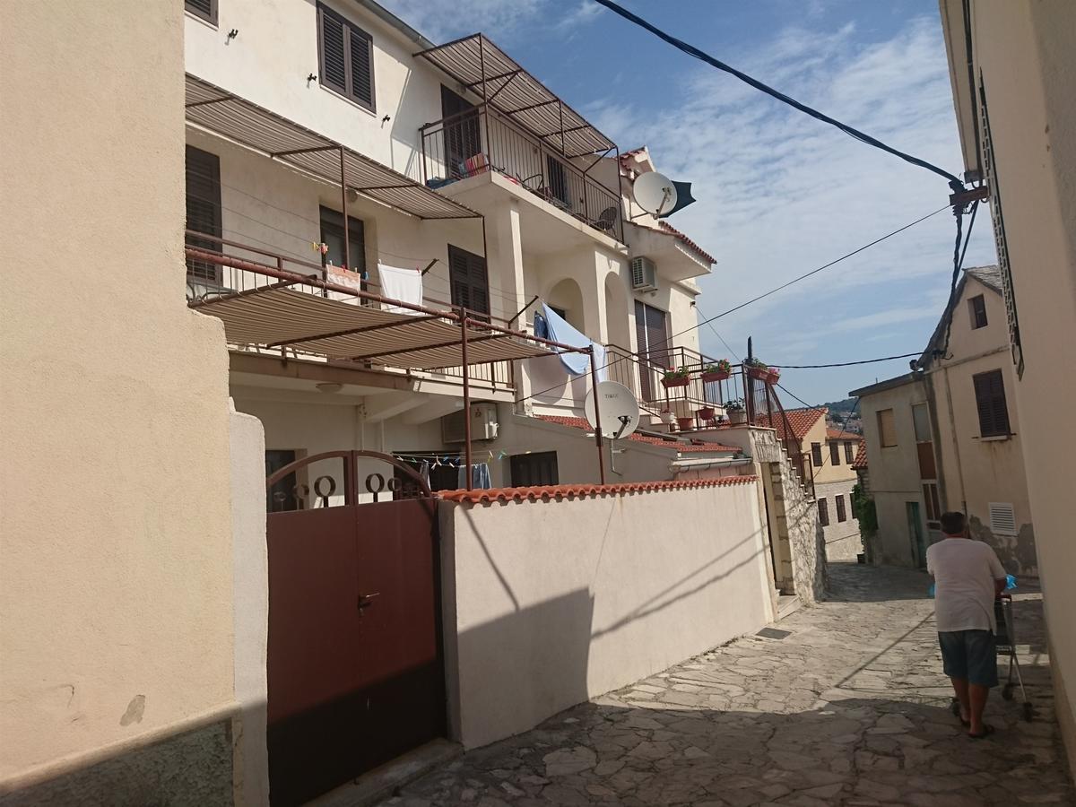 Apartment Murva Primosten Exterior photo